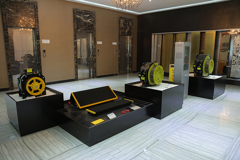 SHOWROOM